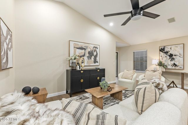 6530 W PRICKLY PEAR Trail, Phoenix, AZ 85083