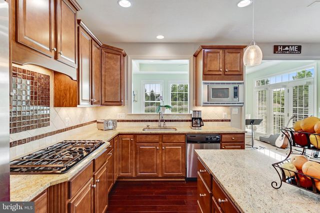 23233 FALLEN HILLS DR, Brambleton, VA 20148