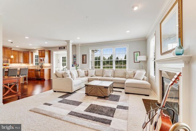 23233 FALLEN HILLS DR, Brambleton, VA 20148
