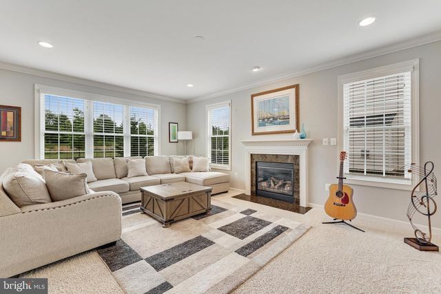 23233 FALLEN HILLS DR, Brambleton, VA 20148