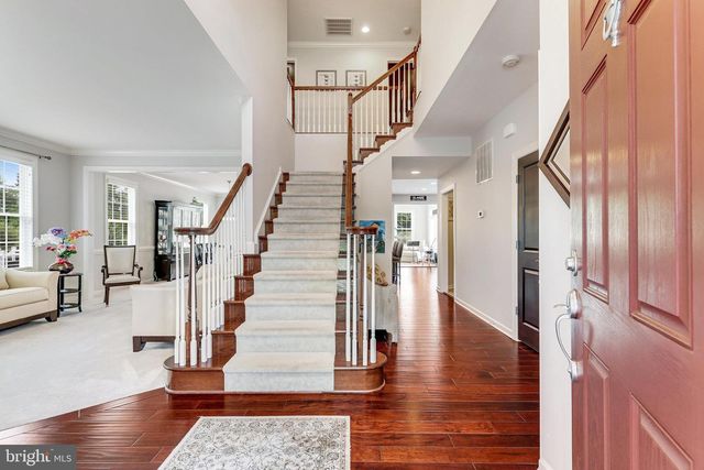 23233 FALLEN HILLS DR, Brambleton, VA 20148