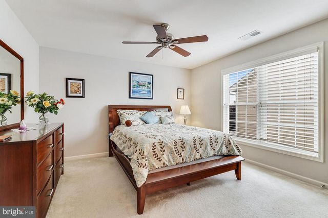 23233 FALLEN HILLS DR, Brambleton, VA 20148