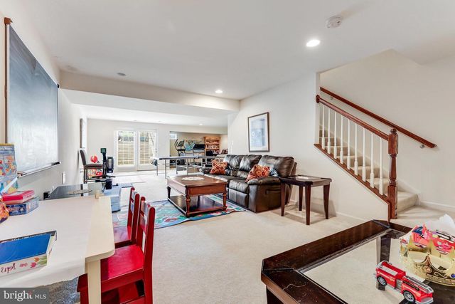 23233 FALLEN HILLS DR, Brambleton, VA 20148