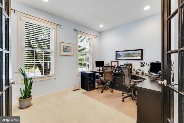 23233 FALLEN HILLS DR, Brambleton, VA 20148