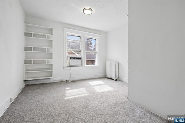 161 Chestnut Street, Leonia, NJ 07605