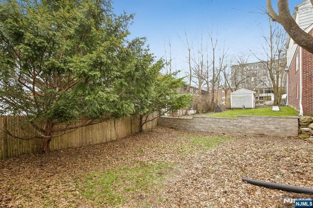 161 Chestnut Street, Leonia, NJ 07605