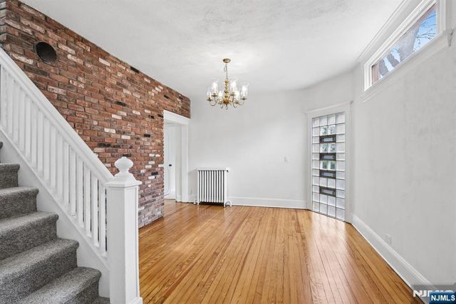 161 Chestnut Street, Leonia, NJ 07605