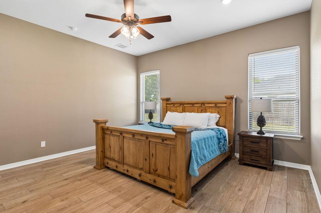 812 Eagle Claw CV, Salado, TX 76571