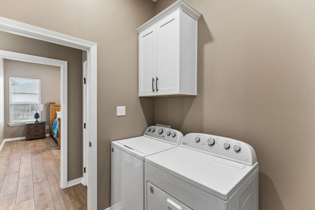 812 Eagle Claw CV, Salado, TX 76571