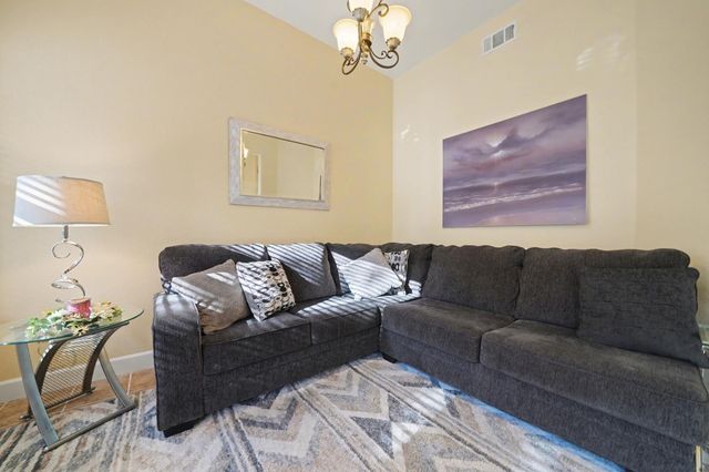 12199 Jackson Pines Dr, Jackson, CA 95642