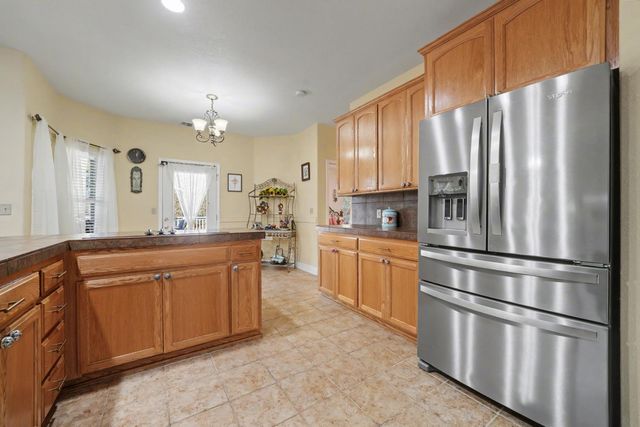 12199 Jackson Pines Dr, Jackson, CA 95642