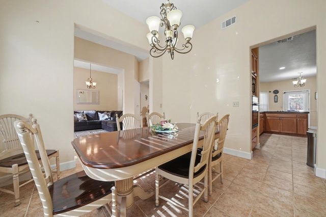 12199 Jackson Pines Dr, Jackson, CA 95642