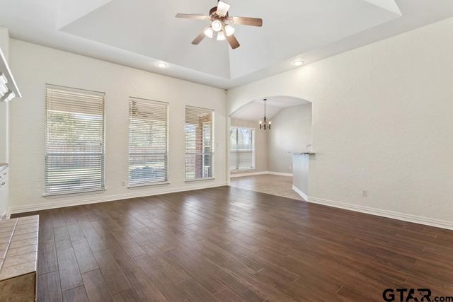 19443 Sara Lane, Flint, TX 75762