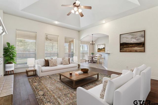 19443 Sara Lane, Flint, TX 75762