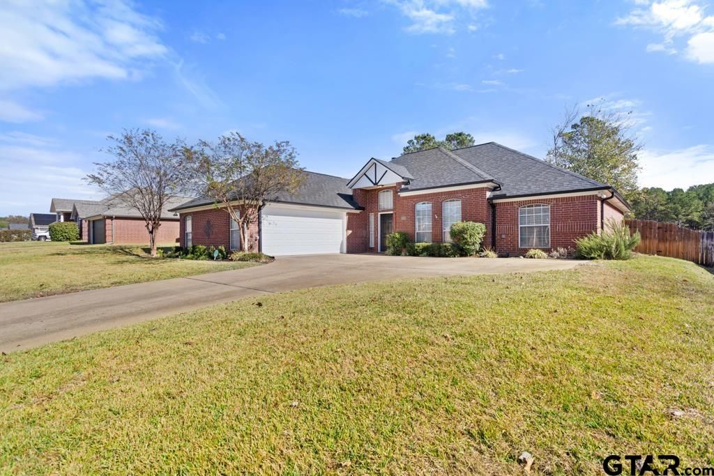19443 Sara Lane, Flint, TX 75762