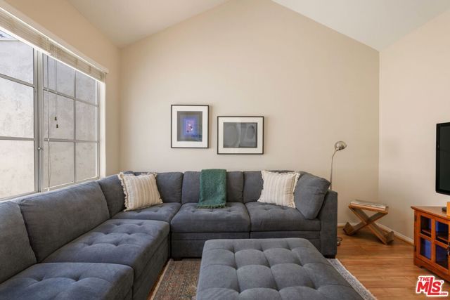 11639 Missouri Avenue, Los Angeles, CA 90025