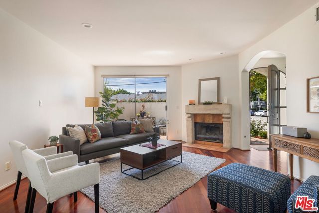11639 Missouri Avenue, Los Angeles, CA 90025