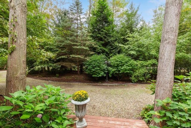 13217 Three Oaks Road, Sawyer, MI 49125