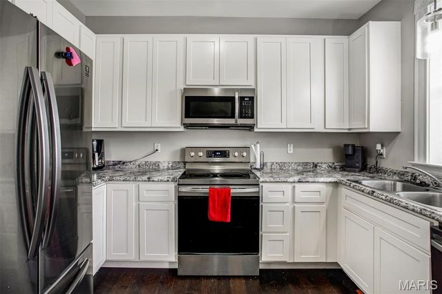 3857 Virginia Avenue, St Louis, MO 63118