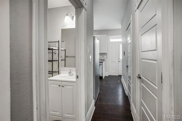 3857 Virginia Avenue, St Louis, MO 63118