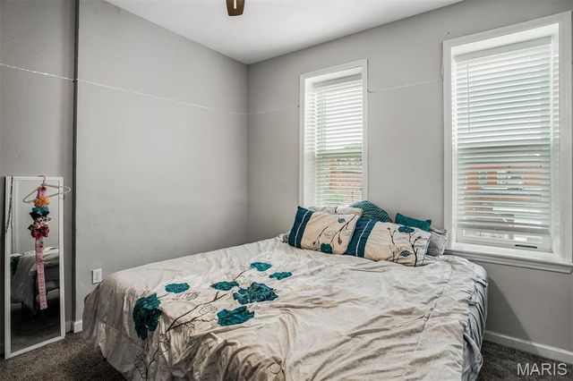 3857 Virginia Avenue, St Louis, MO 63118
