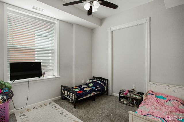 3857 Virginia Avenue, St Louis, MO 63118