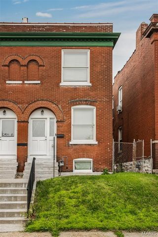 3857 Virginia Avenue, St Louis, MO 63118