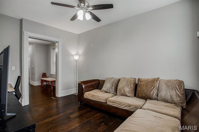 3857 Virginia Avenue, St Louis, MO 63118