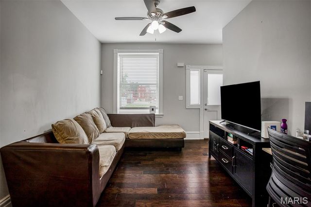 3857 Virginia Avenue, St Louis, MO 63118
