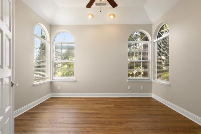 108 Brugler Ct, Folsom, CA 95630