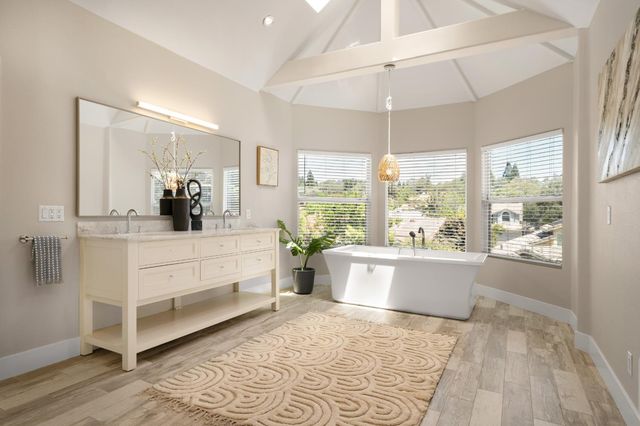 108 Brugler Ct, Folsom, CA 95630