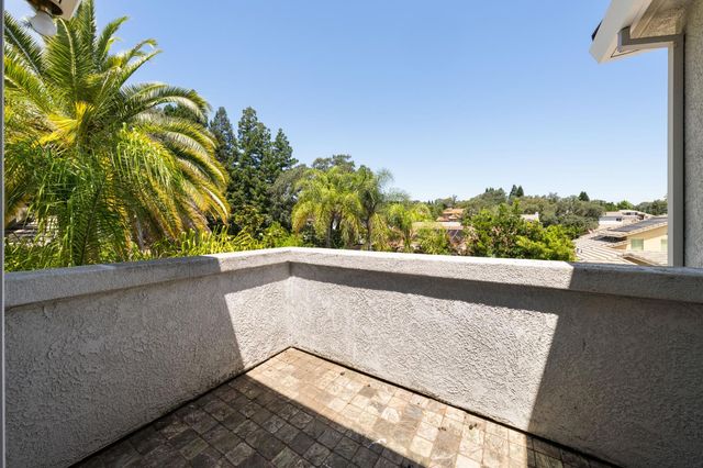 108 Brugler Ct, Folsom, CA 95630