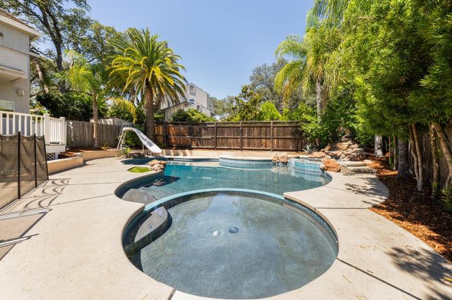 108 Brugler Ct, Folsom, CA 95630