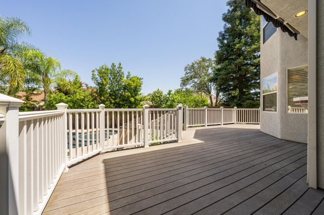 108 Brugler Ct, Folsom, CA 95630