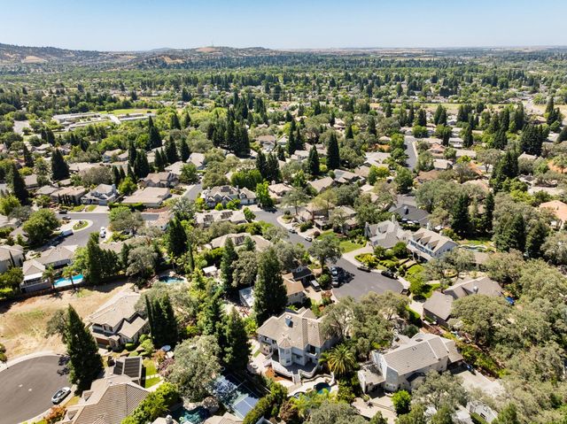 108 Brugler Ct, Folsom, CA 95630