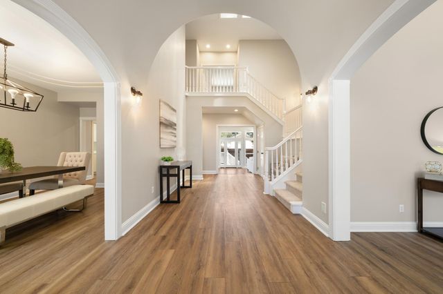 108 Brugler Ct, Folsom, CA 95630