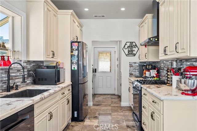 15358 Cohasset, Van Nuys (los Angeles), CA 91406