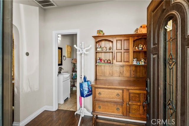 15358 Cohasset, Van Nuys (los Angeles), CA 91406