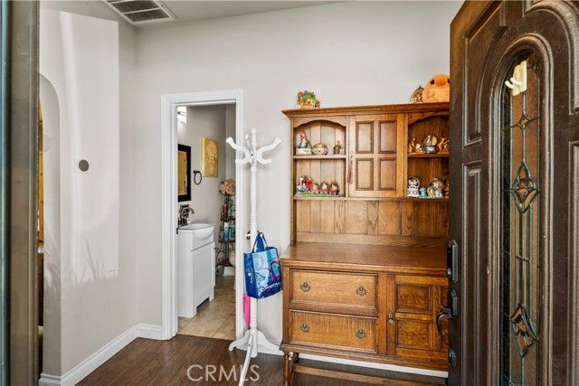 15358 Cohasset, Van Nuys (los Angeles), CA 91406