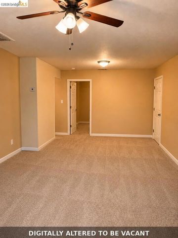 2236 E Stadium DR, Stockton, CA 95205