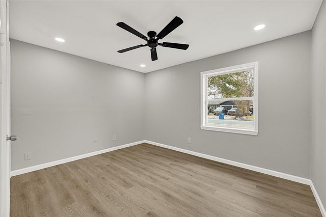 631 Branding Iron Lane Lane, Houston, TX 77060