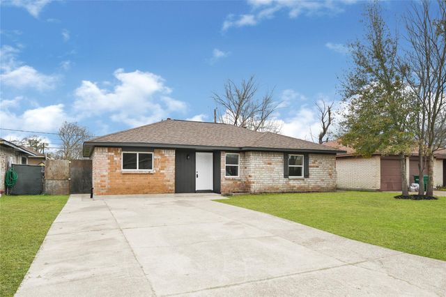 631 Branding Iron Lane Lane, Houston, TX 77060