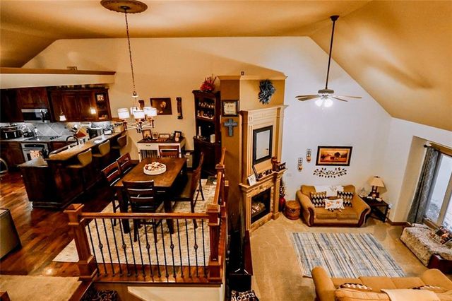 21805 E 32nd Terrace S, Independence, MO 64057