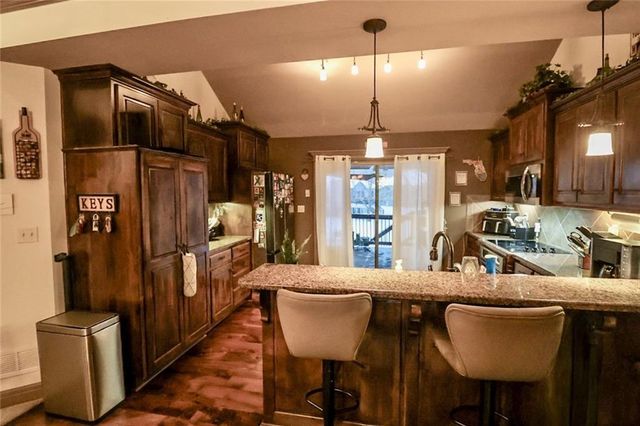 21805 E 32nd Terrace S, Independence, MO 64057