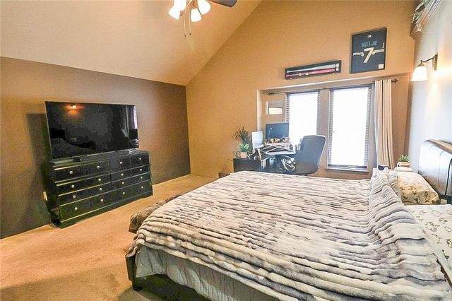 21805 E 32nd Terrace S, Independence, MO 64057