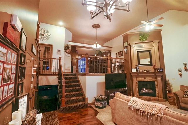 21805 E 32nd Terrace S, Independence, MO 64057