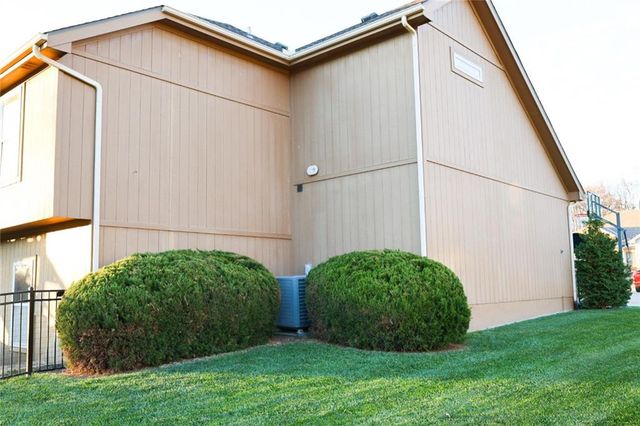 21805 E 32nd Terrace S, Independence, MO 64057