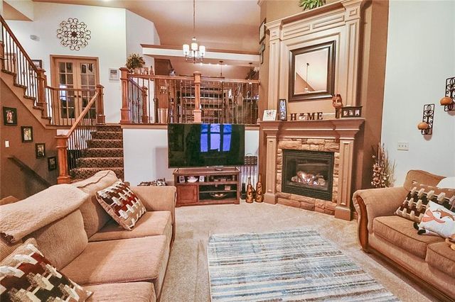 21805 E 32nd Terrace S, Independence, MO 64057