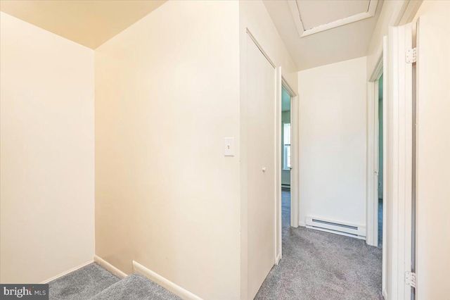 33-33A W PENNSYLVANIA AVE, Stewartstown, PA 17363