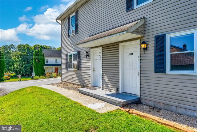 33-33A W PENNSYLVANIA AVE, Stewartstown, PA 17363